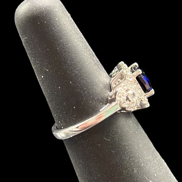 Blue Sapphire Ring Woman’s Size 6 Sterling Silver 925 Simulated Stone CZ Halo - Picture 5 of 9